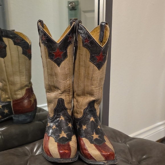 Old Gringo Red, Blue, and Cream Star Ankle Boots - Picture 3 of 16